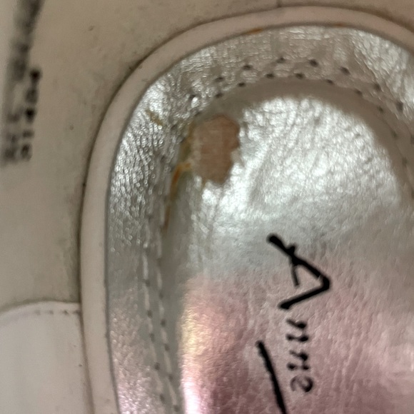 Ship and small spot - Picture 2 of 2